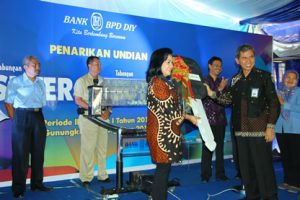 Penarikan Undian Tabungan Sutera dan Sutera Plus Bank BPD DIY Dimeriahkan Kirab Budaya dan Parade Marching Band AAU