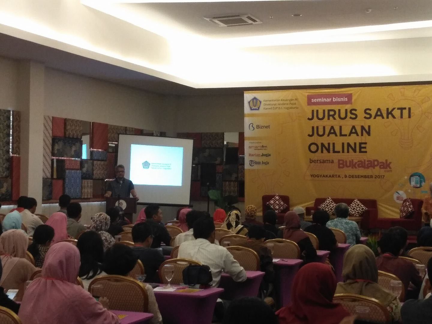 Kanwil-Pajak-DIY-selenggarakan-seminar-online-jurus-sakti-jualan-online-bukalapak