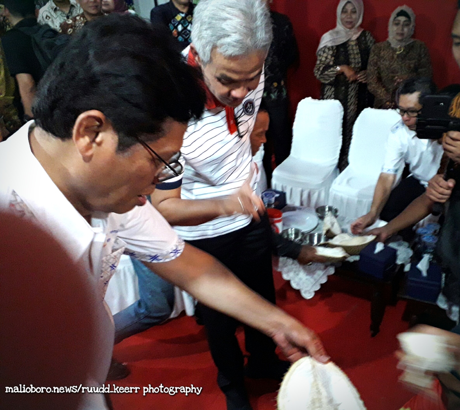 Makan Durian Bersama Dirut Bank Jateng Dan Gubernur Jateng Oleh Ruudd Keerr Photography