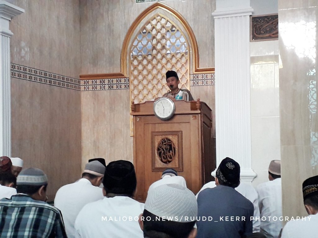 Dagang Sebagai Prinsip Syariah Pada Perbankan Syariah