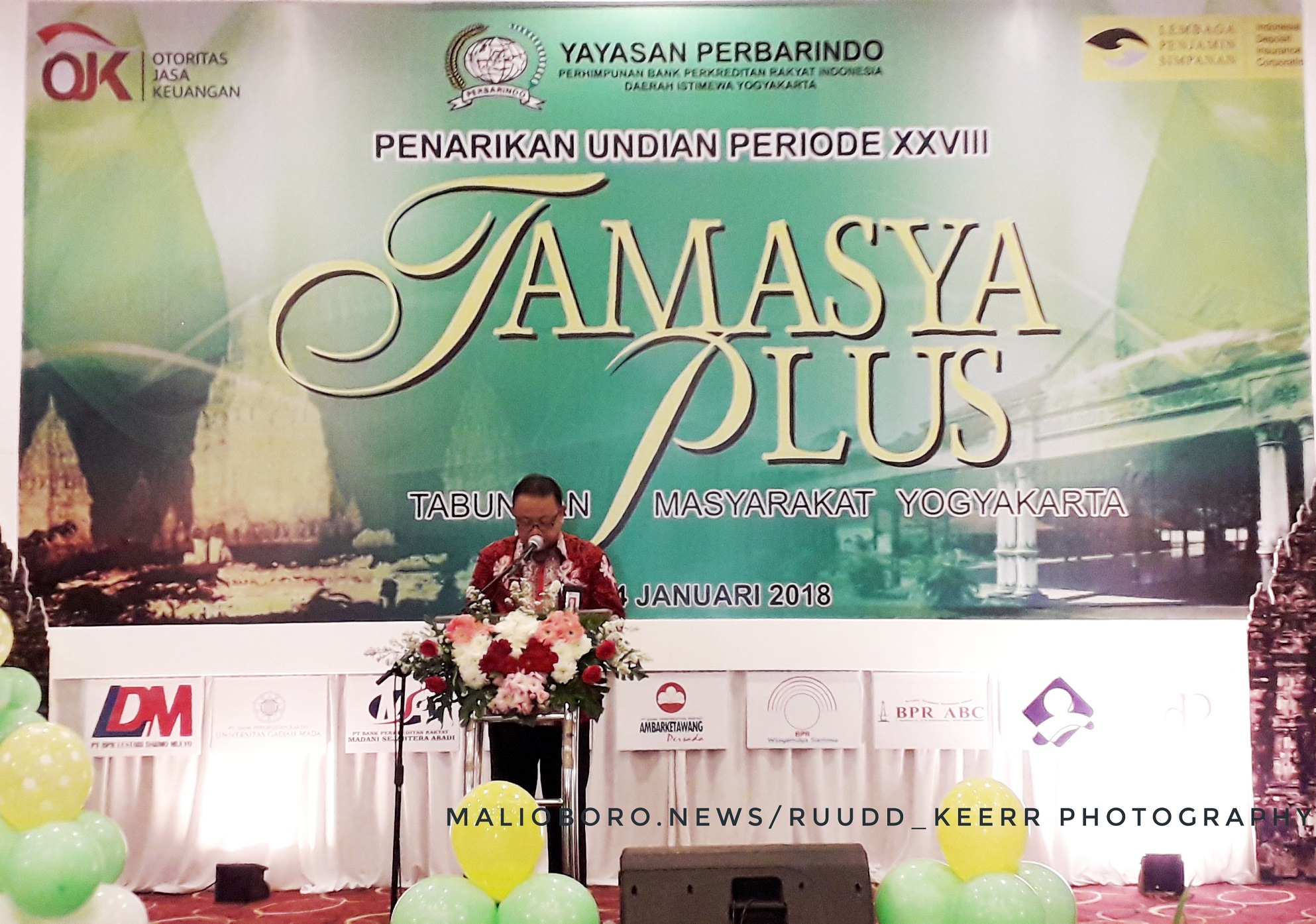 Foto Sambutan Perwakilan OJK DIY dalam acara Pengundian Tamasya Plus oleh Ruudd Keerr Photography