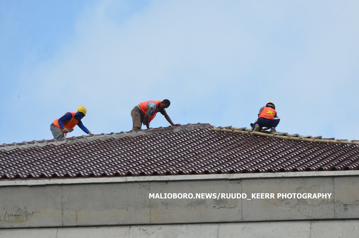 Foto Pekerja Kontruksi Oleh Ruudd Keerr Photography