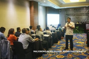 Pentingnya Eksistensi Jaminan Fidusia Pada Seminar FKIJK Institute Di Bulan Februari 2018