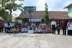 Bursa Efek Indonesia Kantor Perwakilan Yogyakarta Memperingati HUT 41 Pasar Modal Indonesia Bersama Siswa – siswi SDN SENTUL, GODEAN
