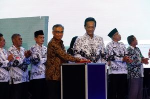 Peringati Hari Guru, OJK DIY Gelar Aksi “Gerakan Indonesia Menabung”