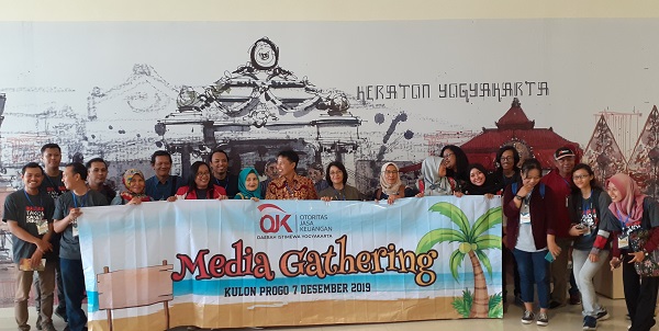 Gathering Media