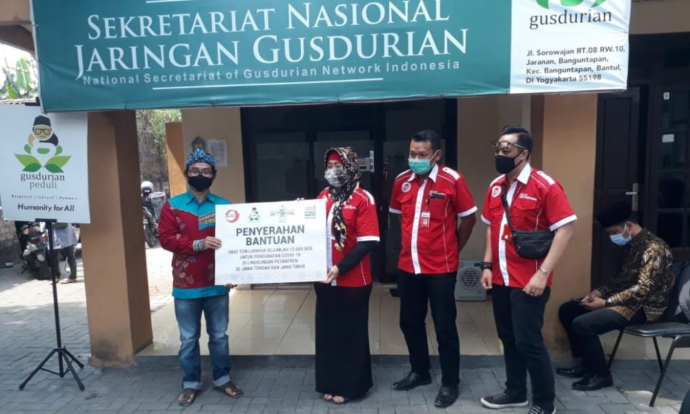 Paguyuban Sinar Mas donasikan ribuan suplemen kesehatan kepada Sekretariat Nasional Jaringan Gusdurian di Yogyakarta