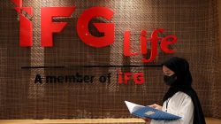 Suasana kantor IFG Life, Jakarta di tengah upaya penyelamatan nasabah Jiwasraya