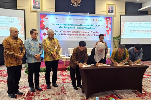 Forum Komunikasi Industri Jasa Keuangan (FK-IJK) Daerah Istimewa Yogyakarta (DIY) kembali menegaskan komitmennya untuk meningkatkan literasi dan inklusi keuangan melalui penandatanganan Memorandum of Understanding (MoU) dengan sejumlah perguruan tinggi di Yogyakarta.