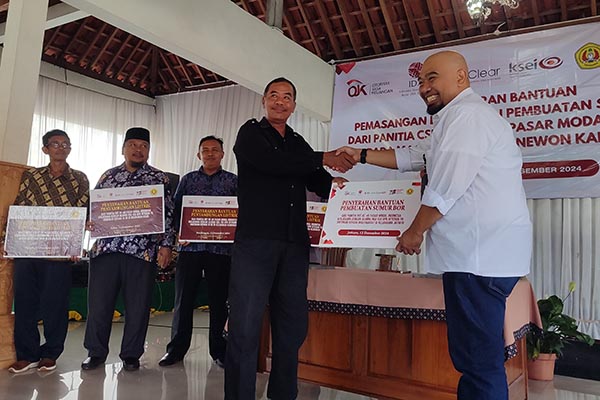 Bursa Efek Indonesia Sumbang Instalasi Air Bersih dan Listrik di Karangmojo Gunungkidul, Daerah Istimewa Yogyakarta.