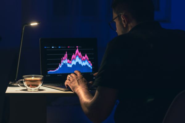 OJK Luncurkan Aturan Baru untuk Perdagangan Aset Keuangan Digital dan Kripto