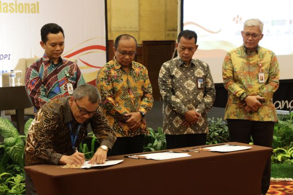 FK-IJK DIY Jalin Kerja Sama dengan Tiga Perguruan Tinggi DIY untuk Perkuat Literasi dan Inklusi Keuangan