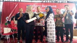 Naningsih Menangkan Honda Brio dalam Undian Bank Danagung Group, Hadiah Spektakuler Jadi Strategi Bersaing di Dunia Perbankan